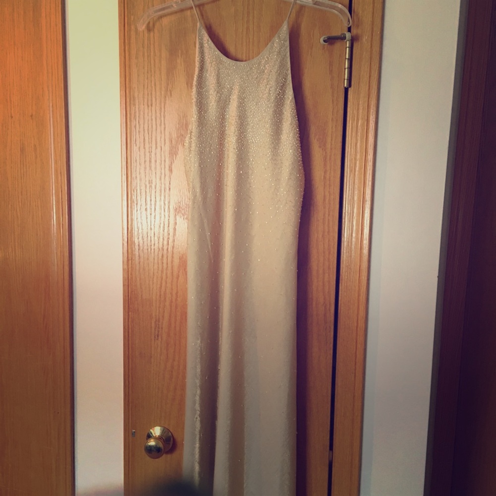 Chelsea Nites long formal dress